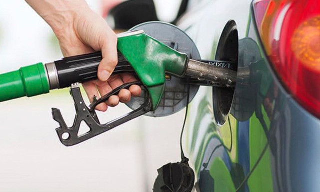 Πόλεμος στο Ιράν: Έρχονται αυξήσεις στα καύσιμα;