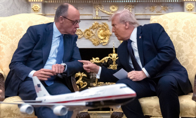 Αιχμές από Μερτς: Οι ΗΠΑ δεν έχουν σαφή στρατηγική για την «επόμενη μέρα» στο Ιράν