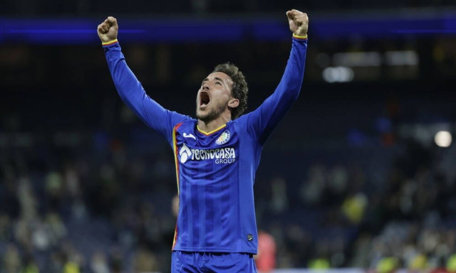 Μεταγραφική μάχη «βλέπουν» στην Ισπανία: «Παναθηναϊκός και Ολυμπιακός κυνηγούν τον Μίγια»