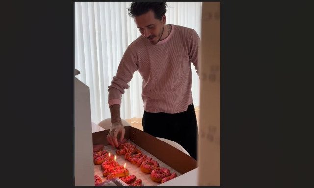 Μπρούκλιν Μπέκαμ: Γενέθλια με τη Νίκολα Πελτζ και ευχές από τους γονείς του παρά τη ρήξη