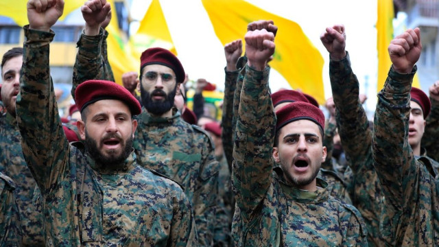 Reuters: Η Χεζμπολάχ στέλνει επίλεκτες μονάδες για να πολεμήσουν τους ισραηλινούς στο νότιο Λίβανο