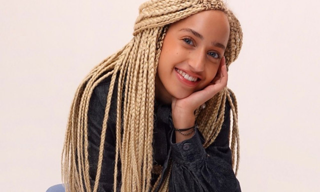 Eurovision: Ποια είναι η Γαλλίδα εκπρόσωπος που εκτόξευσε τη χώρα της στα στοιχήματα