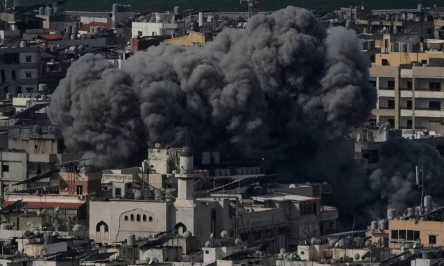 Φλέγεται η Μέση Ανατολή: «Ο διάβολος δεν χορεύει στο Ιράν» απαντά ο Λαριτζανί στις φήμες