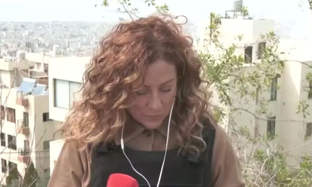 Λίβανος: Η στιγμή που βόμβα έπεσε δίπλα στο συνεργείο του MEGA