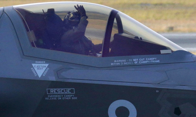 Ακρωτήρι: Ο Βρετανός πιλότος F-35 που έγραψε ιστορία καταρρίπτοντας ιρανικά drones – Πώς το γιόρτασε