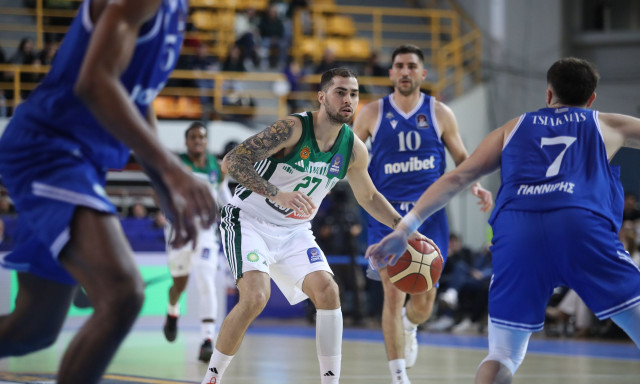 Βασίλης Τολιόπουλος