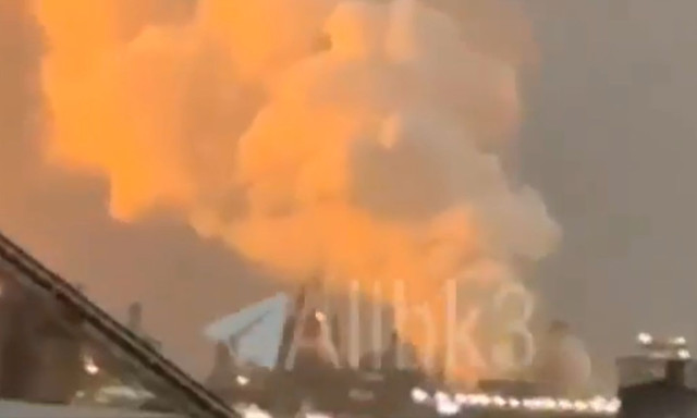 Στις φλόγες αποθήκη πετρελαίου της BAPCO στο Μπαχρέιν - Βίντεο