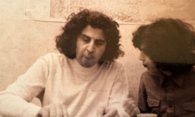 Γιώργος Θεοδωράκης: Ο μοναχικός δρόμος ενός «ασυμβίβαστου» που έζησε στη σκιά του Μίκη Θεοδωράκη