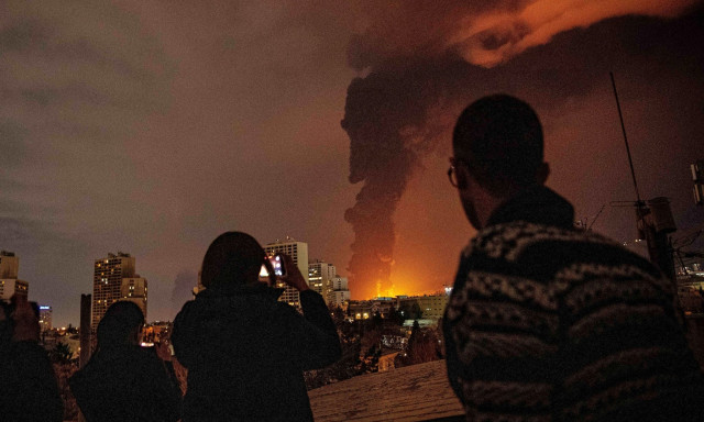 ΗΠΑ: Ενόχληση για το εύρος των χτυπημάτων του Ισραήλ σε πετρελαϊκές εγκαταστάσεις του Ιράν