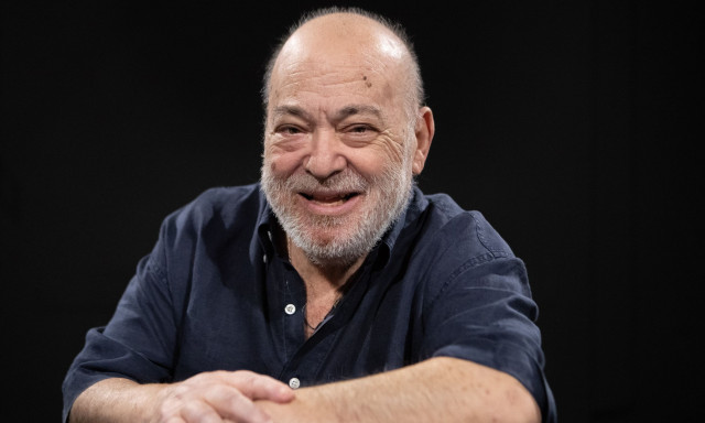 Χρήστος Βαλαβανίδης: Βασανίστηκε πολύ, έμεινε 55 μέρες στο νοσοκομείο, λέει η σύζυγός του