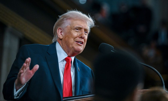 Τραμπ: «Μικρό τίμημα για την ασφάλεια και την ειρήνη» η άνοδος του πετρελαίου