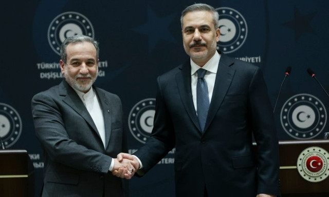 Τουρκία: Επικοινωνία Φιντάν - Αραγτσί για τη νέα παραβίαση του τουρκικού εναέριου χώρου από πύραυλο