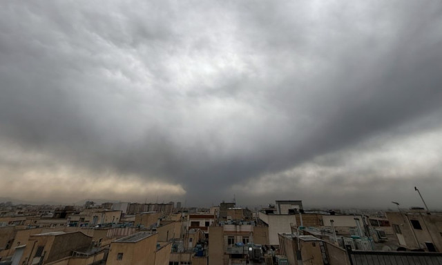 Iράν: Συναγερμός για το περιβαλλοντικό αποτύπωμα των επιθέσεων σε πετρελαϊκές εγκαταστάσεις