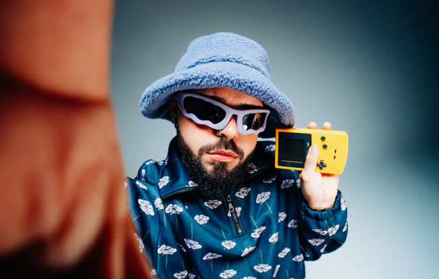 Αποθεώνουν τον Akyla στο X  - Κάνει θραύση το βιντεοκλίπ του «Ferto»