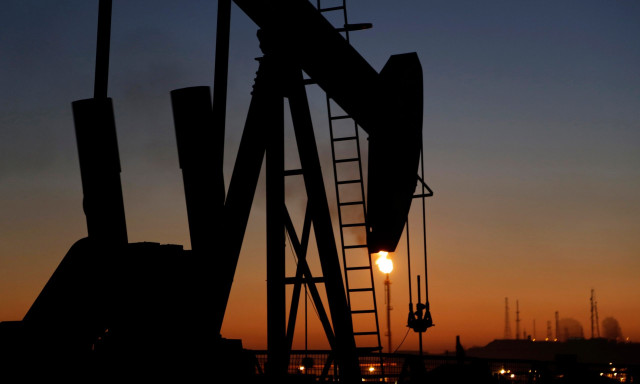 Νέο άλμα στις τιμές του πετρελαίου – Το Brent ξεπέρασε και πάλι τα 100 δολάρια