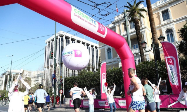 14ος Ημιμαραθώνιος της Αθήνας: Η μεγάλη γιορτή του αθλητισμού που μας έφερε και πάλι κοντά