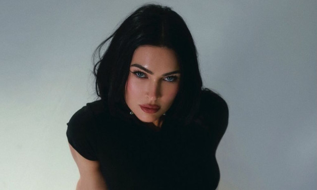 Η Μέγκαν Φοξ επιμένει - Νέες αισθησιακές φωτογραφίες για την «επιστροφή» της