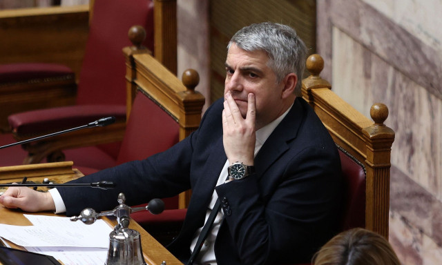 ΠΑΣΟΚ: Οι εσωκομματικές αντιδράσεις για την διαγραφή Κωνσταντινόπουλου