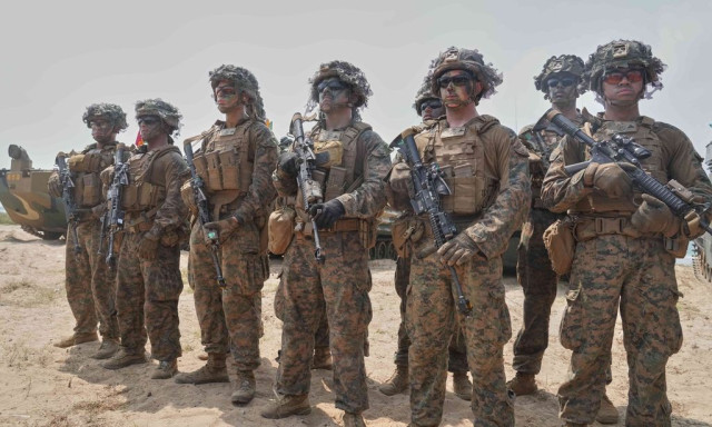 Οι ΗΠΑ προετοιμάζονται για πιθανή ανάπτυξη χερσαίων στρατευμάτων στο Ιράν