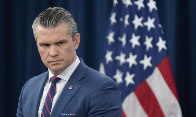 Χέγκσεθ: Οι ΗΠΑ «αποδεκατίζουν» τον ιρανικό στρατό - Πιθανώς παραμορφωμένος ο Μοτζτάμπα Χαμενεΐ