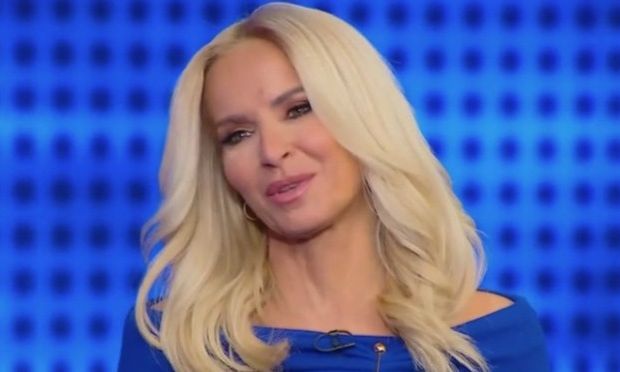 Συγκινημένη η Μαρία Μπεκατώρου στο «The Chase»: «Η μαμά σου έραψε το νυφικό μου»