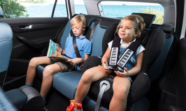 Πατέντα της Mercedes θέλει να περιορίσει τη ναυτία στο αυτοκίνητο