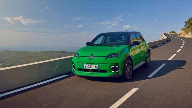 Πτώση τιμών ηλεκτρικών λόγω αυστηρότερων στόχων CO2