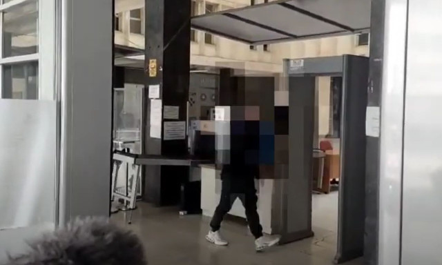 Δολοφονία στην Καλαμαριά: Παραδόθηκε ο φίλος του 20χρονου θύματος - Καταθέτει ενωπίον ανακρίτριας