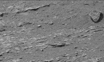 Επιστήμονας του Χάρβαρντ απαιτεί εξηγήσει για «γυαλιστερό» αντικείμενο στον Άρη