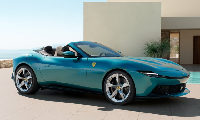 Η Amalfi Spider είναι η νέα ανοιχτή Ferrari