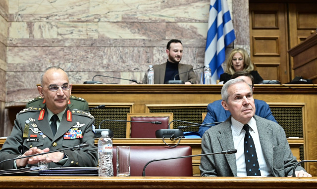 Βουλή: Εγκρίθηκαν κατά πλειοψηφία η «Ασπίδα του Αχιλλέα» και τα υπόλοιπα εξοπλιστικά προγράμματα