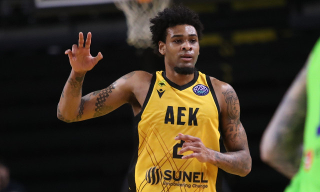 Γκρεγκ Μπράουν ΑΕΚ