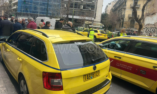 Πανελλαδική Απεργία Οδηγών Ταξί κατά του νέου νομοσχεδίου για ηλεκτροκίνηση και άδειες