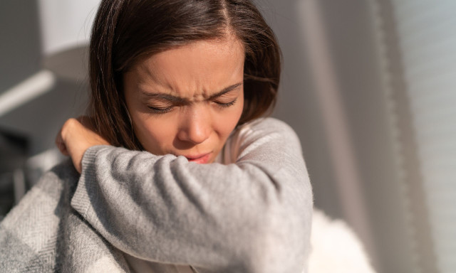 Πώς κολλάει η μηνιγγίτιδα - Κατανόηση της μετάδοσης και πώς να προστατευτείτε