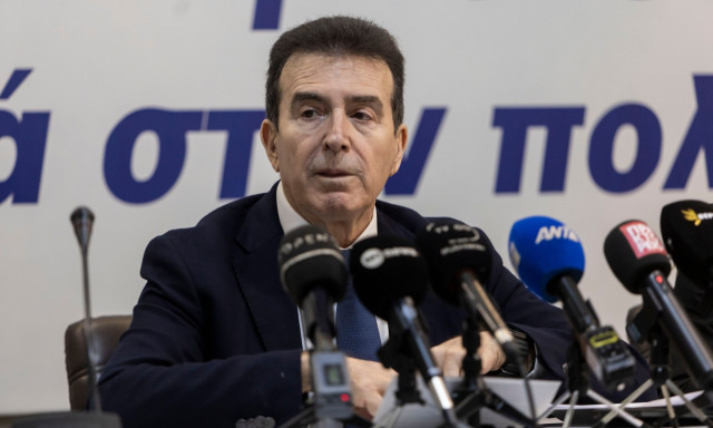 Χρυσοχοΐδης για οπαδική βία: «Θα τους διαλύσουμε» - Ανοίγει φάκελος για εγκληματικές ομάδες