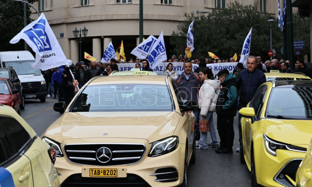 Η αντιπολίτευση να ζητήσει ονομαστική ψηφοφορία στα άρθρα για τα ταξί, λέει ο Θύμιος Λυμπερόπουλος