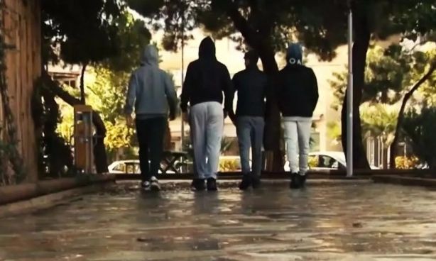 Άγρια συμπλοκή νεαρών στην Κυψέλη – Βίντεο ντοκουμέντο