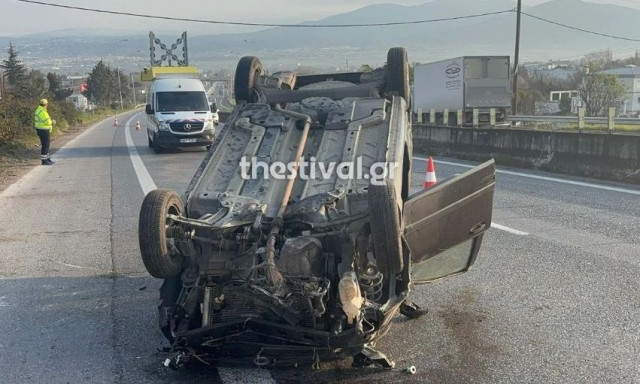 Θεσσαλονίκη: Αυτοκίνητο τούμπαρε στη Μουδανιών - Ένας τραυματίας