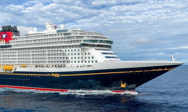 Η Disney Cruise Line ανακοίνωσε το επόμενο πλοίο της που θα κάνει ντεμπούτο το 2027
