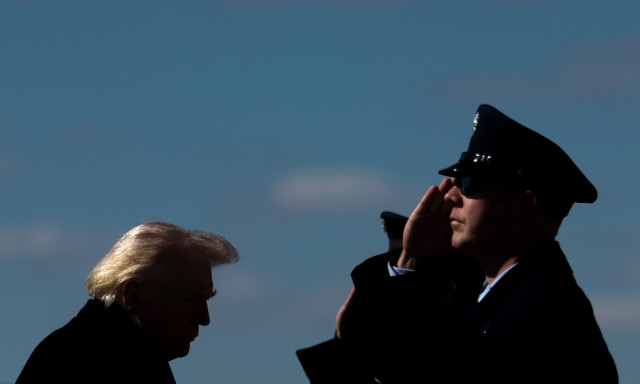 Στο Ντέλαγουερ ο Τραμπ για τους 6 νεκρούς Αμερικανούς στρατιώτες σε δυστύχημα ανεφοδιασμού