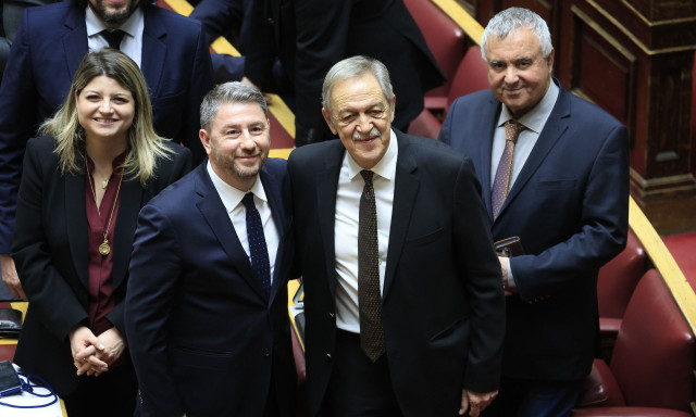 Βουλή: Εξελέγη αντιπρόεδρος ο Κουκουλόπουλος με 255 ψήφους, στη θέση του Κωνσταντινόπουλου