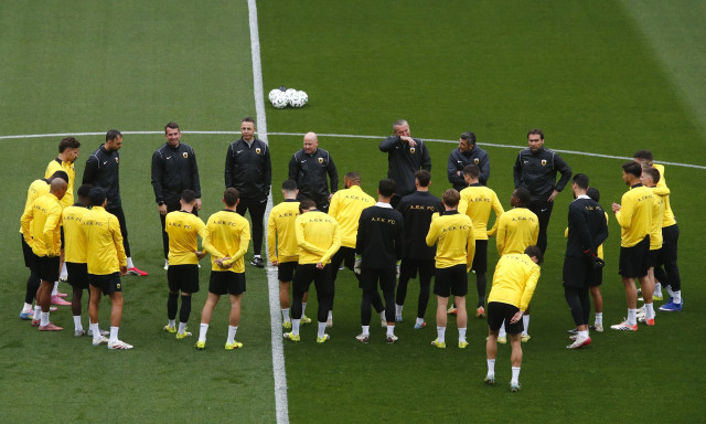 ΑΕΚ – Τσέλιε: Ειδικό πρόγραμμα για τον Βάργκα | Προπονήθηκαν στην Allwyn Arena οι Σλοβένοι