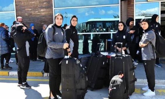 Επιστρέφουν στο Ιράν οι Ιρανές αθλήτριες - «Είναι παιδιά της πατρίδας και ο λαός τις αγκαλιάζει»