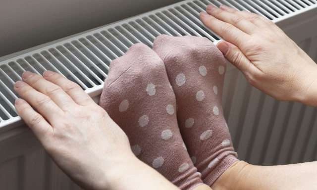 5 λόγοι για τους οποίους τα χέρια και τα πόδια σας είναι πάντα κρύα