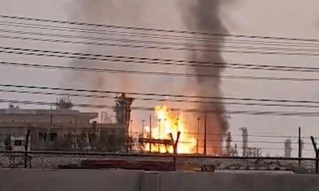 Liveblog: Φλέγεται η Μέση Ανατολή - Επιθέσεις στις ενεργειακές υποδομές του Κόλπου