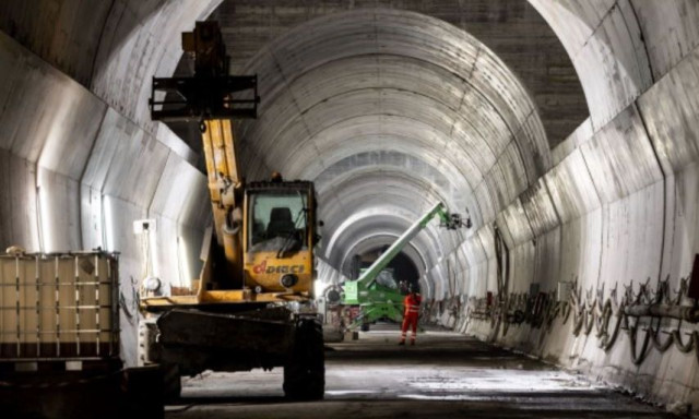 Προβλήματα για τη μεγαλύτερη σιδηροδρομική σήραγγα της Ευρώπης: Έπεσαν έξω σε κόστος κατά 40%