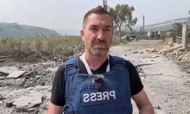 Λίβανος: Πύραυλος προσγειώνεται σε ζωντανή μετάδοση δίπλα σε ρεπόρτερ του Russia Today - Βίντεο