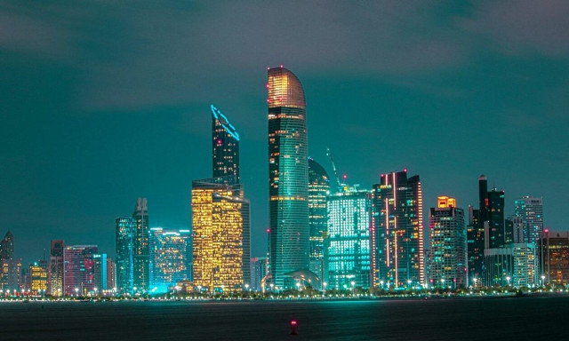 Τα ΗΑΕ χαιρετίζουν την απόφαση του IMO που καταδικάζει έντονα τις επιθέσεις του Ιράν κατά πλοίων