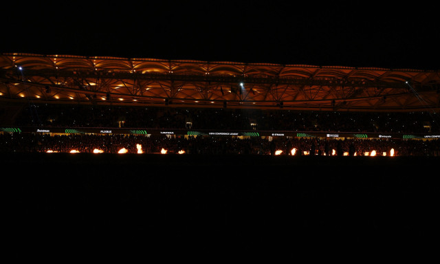 ΑΕΚ – Τσέλιε: Εντυπωσιακό σόου με φωτιές και… Metallica πριν τη σέντρα στην Allwyn Arena