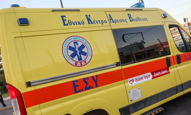 Ηράκλειο: Γυναίκα γέννησε μέσα σε ασθενοφόρο - 30' μετά μητέρα και νεογνό μεταφέρθηκαν στο ΠΑΓΝΗ